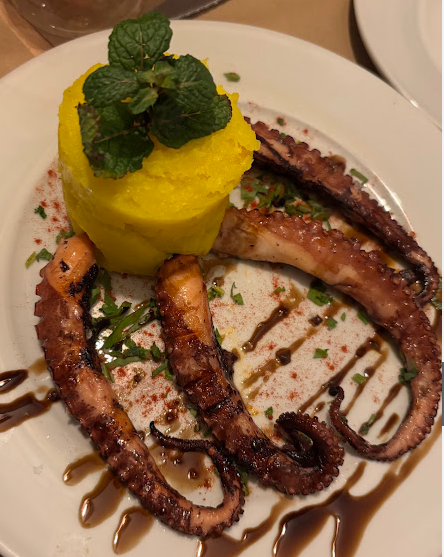 Pop a la brasa amb puré de safrà